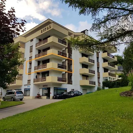 Apartament Royal 22 Nahe Klinik- Burgerbad- Einkaufszentrum By Interhome *